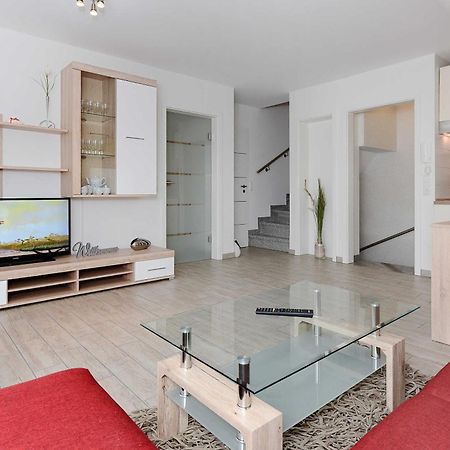 Ferienwohnungen Am Kajedeich Bensersiel Bilik gambar